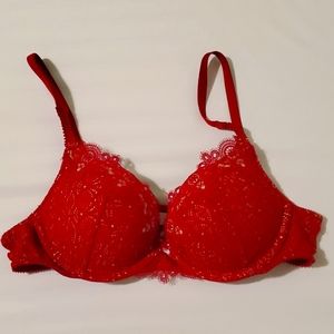 VS red lace bra